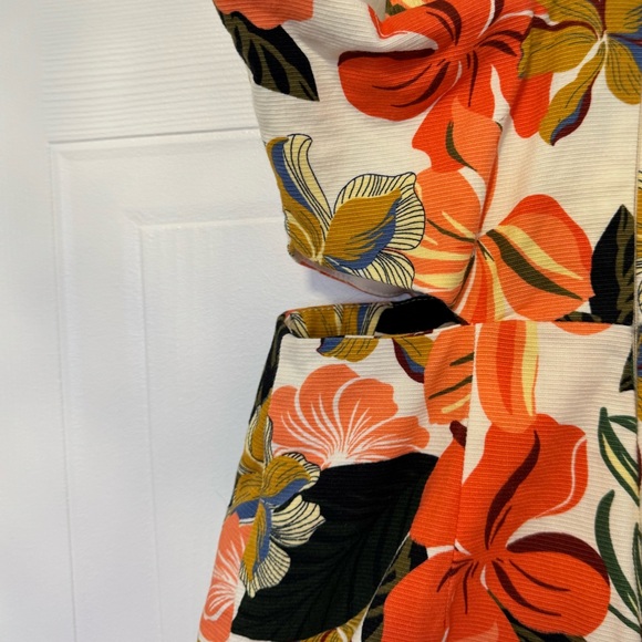 Zara Floral Jumpsuit - Picture 2 of 3